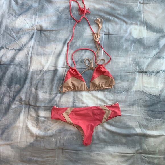 Acacia Set Uns top, Mentawai Bottom! - Picture 5 of 12